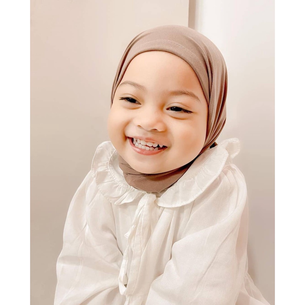 Kerudung Anak INSTAN Jilbab Anak Instan Hijab Anak Perempuan Segitiga Pashmina Anak Bergo Serut Pastan Segiempat Bella Square Syari Jersey Lucu Baby Bayi Balita Cewek Murah Baju Gamis Putih Sage TK SD Umur Usia Kelas Bulan Thn 0 1 2 3 4 5 6 7 8 9 10 11 12