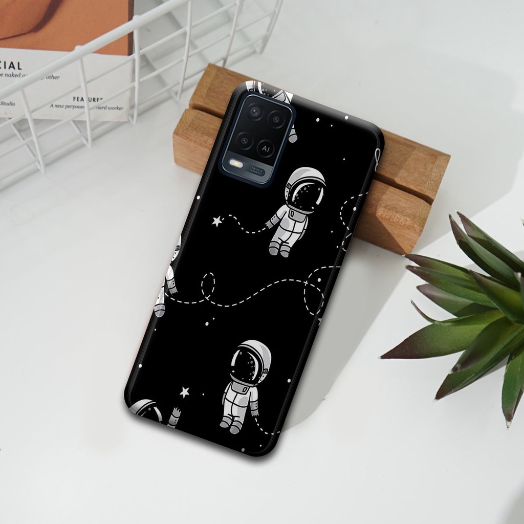 Case Hp Oppo A54 Motif Astronot - Galerycase - Case Oppo - Case AllType -Pelindung Belakang Ponsel -