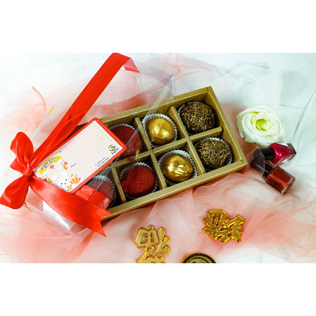 

Choco Truffle Imlek CNY Choco Bombs Paket Hampers Gift Imlek Coklat Butterkoek Murah Meriah Coklat Valentine Ready Surabaya Sidoarjo Satria Roti