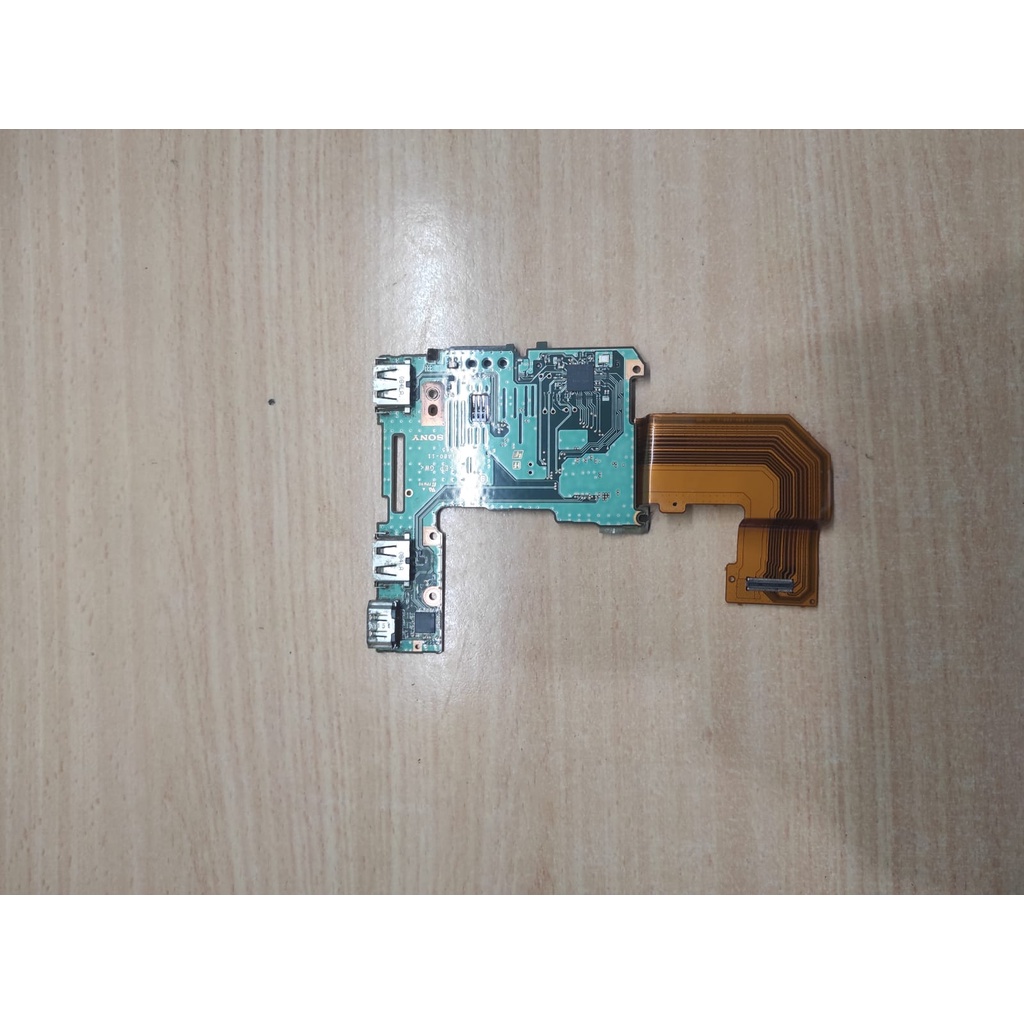 Port USB  Laptop Sony Vaio PCG-31111W VPCZ138GG