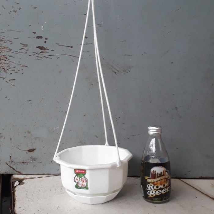 pot gantung lion star 5, pot gantung putih cantik