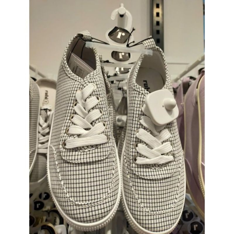 SEPATU WANITA RUBI GARIS KOTAK PUTIH
