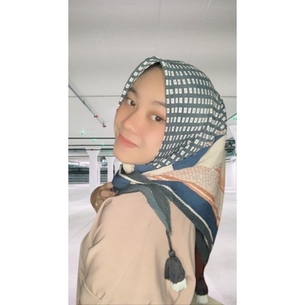 [COD] Kerudung Segi Empat / Hijab Plisket Tassel Motif/ Jilbab Jambul Branded