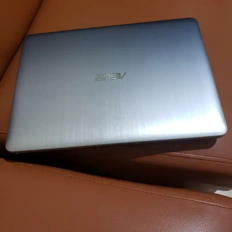 Laptop Asus X441S Normal Ram 2Giga