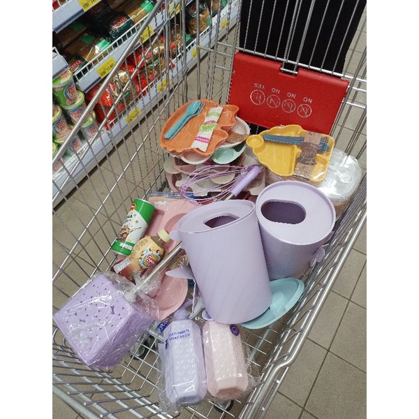 

Perabotan Rumah Tangga & Anak