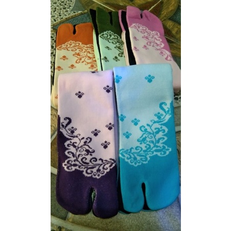 grosir!!!(12 Pasang) kaos kaki jempol motif bunga sakura terbaru muslimah panjang lembut dan nyaman di gunakan warna random
