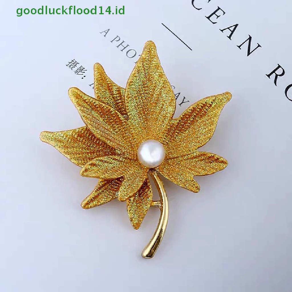 [GOOGFOUR] Pin Bros Daun Maple Kristal Dengan Mutiara Palsu Wanita Lapel Pin Girl Decor [TOP]