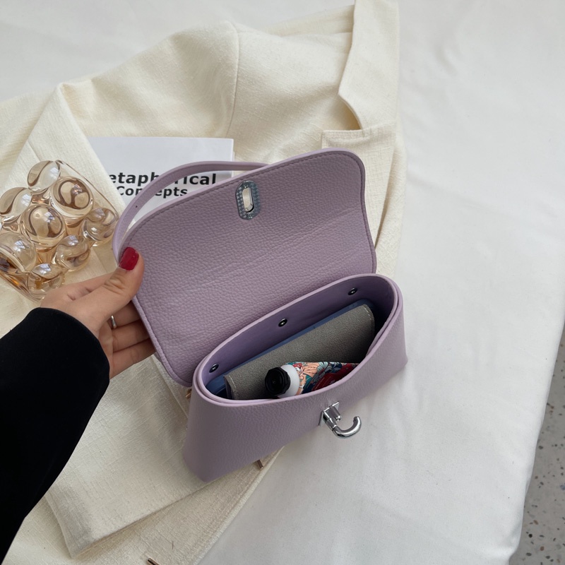 Tas Selempang Wanita Rantai 8198