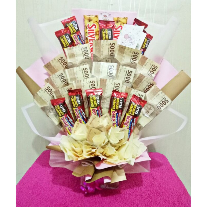 BUKET UANG dan COKLAT (Silverqueen + Bembeng)