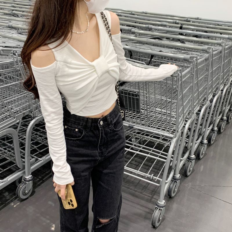 Red Off-the-shoulder lengan panjang T-shirt wanita musim gugur versi Korea 2022 baru murni keinginan hot girl rasa desain pelangsing tipis bottoming top