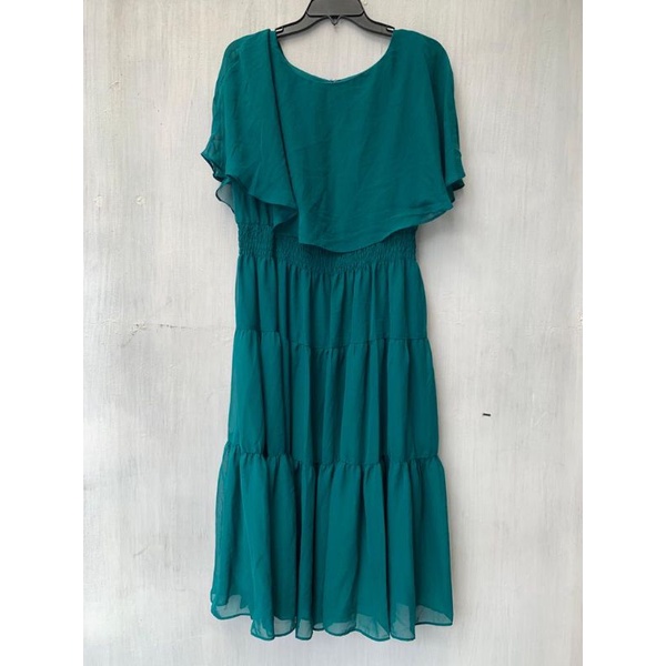 Maison tara Ruffle dres Cakep banget