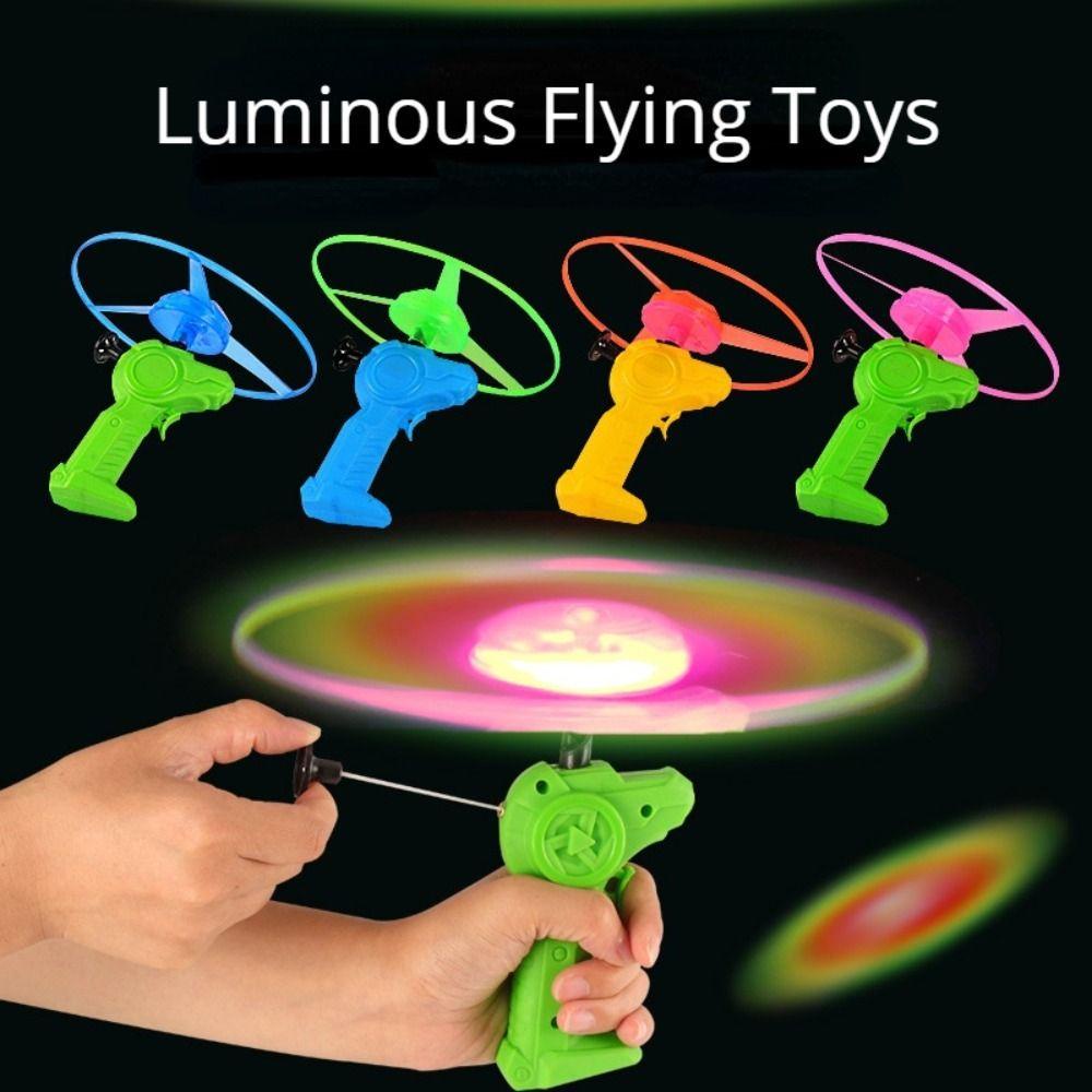 Needway   Luminous Flying Toys Outdoor Lucu Hadiah Natal Berputar Mainan Permainan Luar Ruangan Dengan Lampu LED Mainan Terbang LED