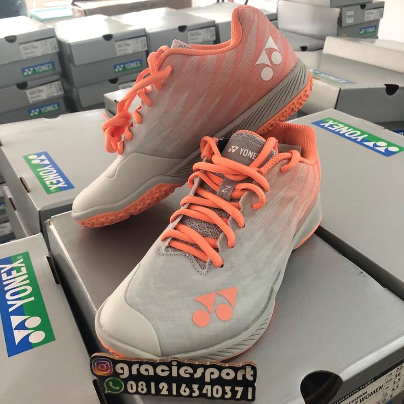 Sepatu Yonex aerusz2 Coral