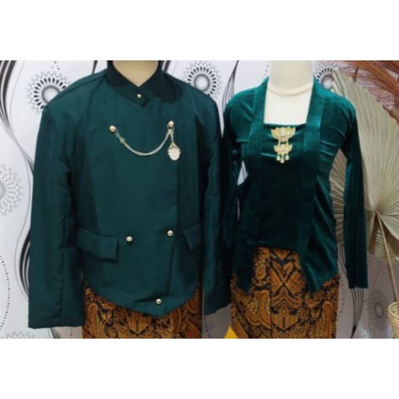 Beskap Solo + Kebaya Bludru Kutubaru Hijau Botol