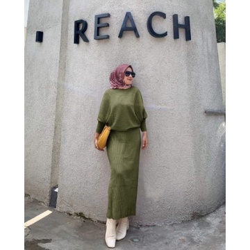 SET KNIT REACH BATWING JUMBO BLOUSE SETELAN RAJUT WANITA MUSLIM TERKINI BAJU RAJUT HIJAB 5 WARNA TRE