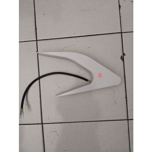 LAMPU BEMPER REFILL JETBUS 3 LAMPU FOGLAMP JETBUS 3 ATAU FIBER PART FOGLAMP JETBUS 3 ADA  KANAN KIRI