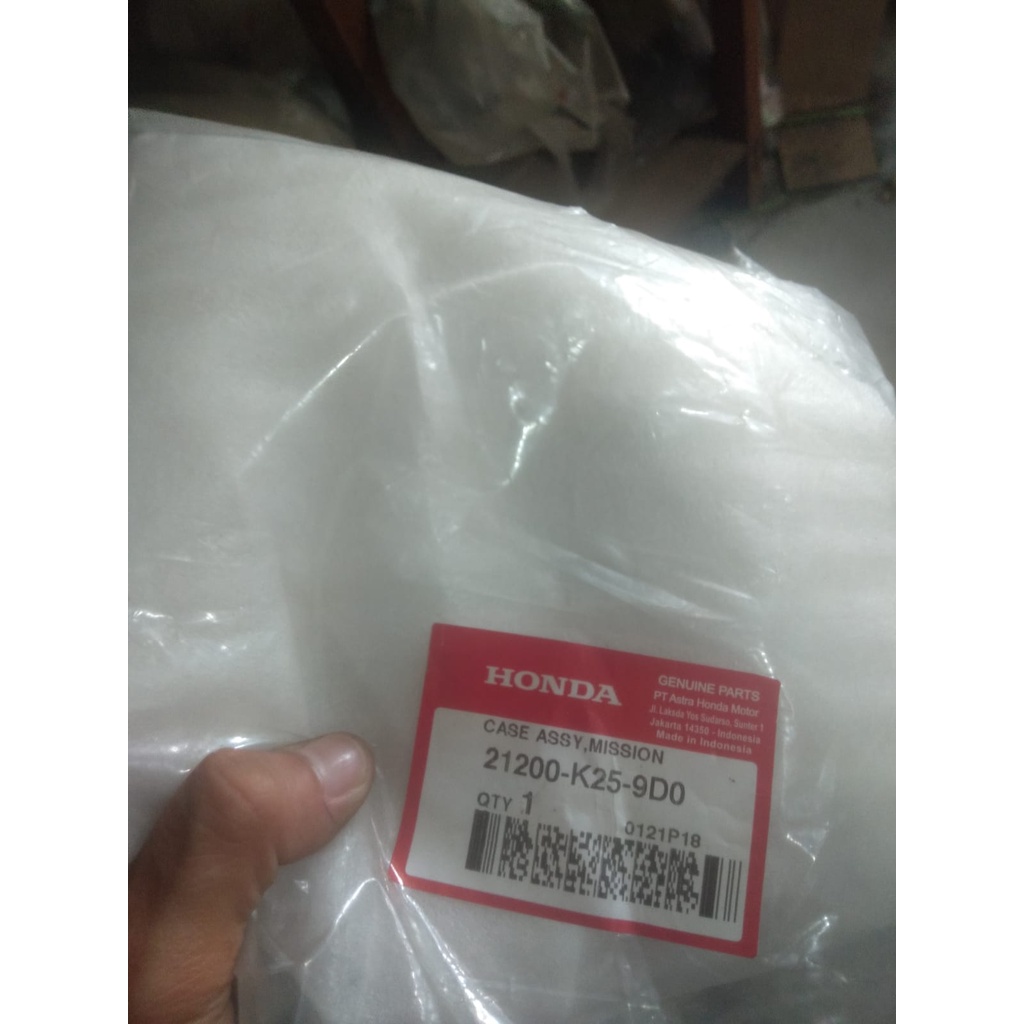 COVER TUTUP TRANSMISI/CVT BEAT FI 21200-K25-9DO ASLI HONDA