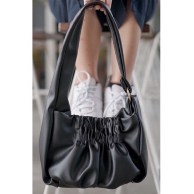 (preloved) jennie shoulderbag