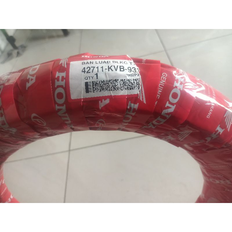 BAN LUAR HONDA ORI BELAKANG Matic non tubless Uk.90/90-14 motor beat,,vario,scoopy