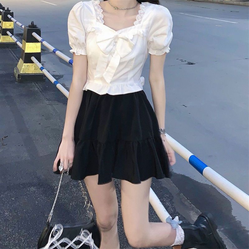 Red Temperamen Perancis kerah persegi lengan engah pendek busur chic top wanita musim panas ruffles slim-fit kemeja lengan pendek