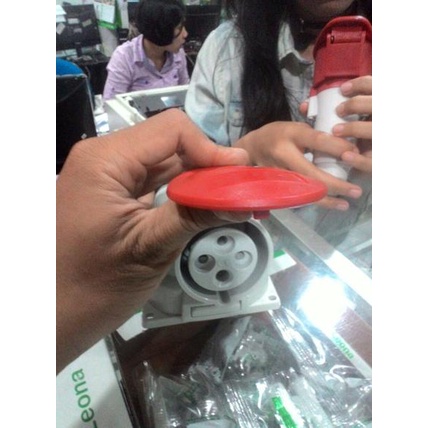 Stop Kontak 4 Kaki 3 Phase 16A 16 A Panel Mounting Legrand