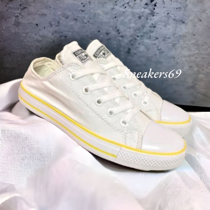 TERBARU!!!HARGA GROSIR JUAL ECER SEPATU SNEAKER  CASUAL PUTIH CT2   COCOK UNTUK PRIA/WANITA