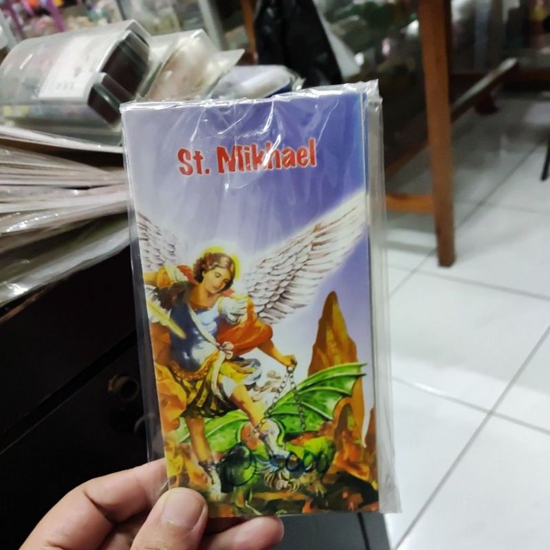 

Buku doa Santa Michael