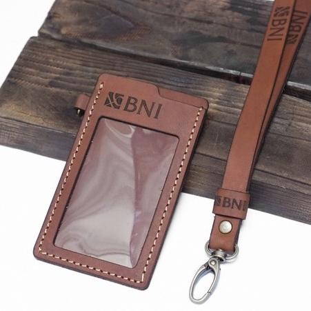 

( Bayar Ditempat ) id card holder kulit sapi asli name tag lanyard tali id holder kostum cetak logo perusahaan & nama ~