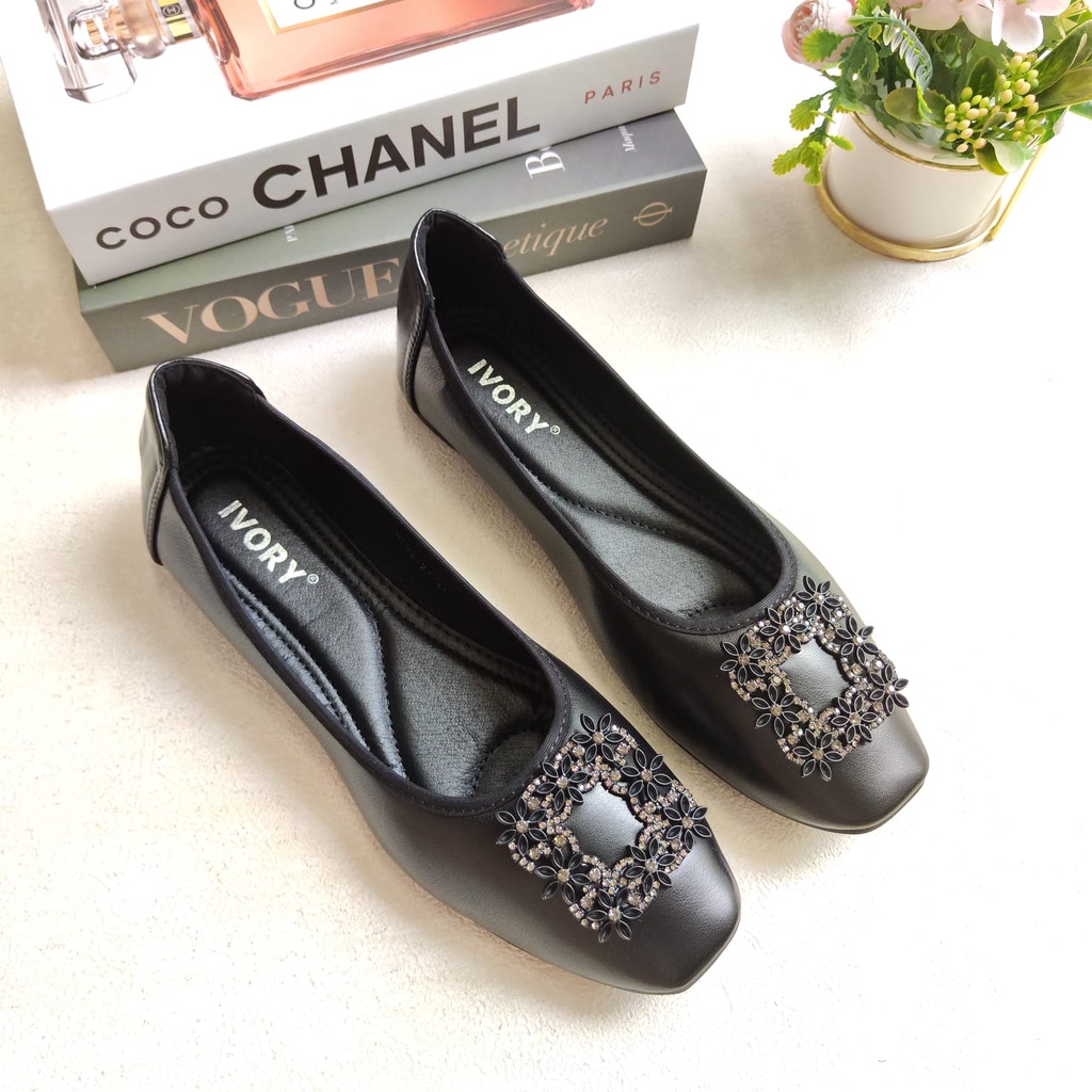 IVORY Sepatu Wanita Flat Ukuran Jumbo Size 41 42 43 44 45 B696-27