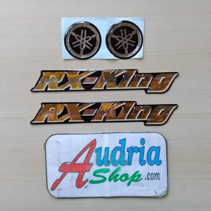 

TERLARIS | Stiker Motor Emblem Timbul Motor Yamaha Rx King Gold 1 set
