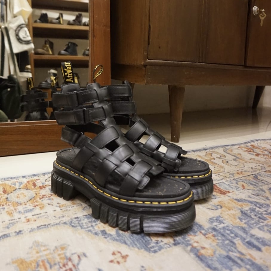 DR. MARTENS RICKI NAPPA LUX PLATFORM GLADIATOR SANDALS ORIGINAL BNIB