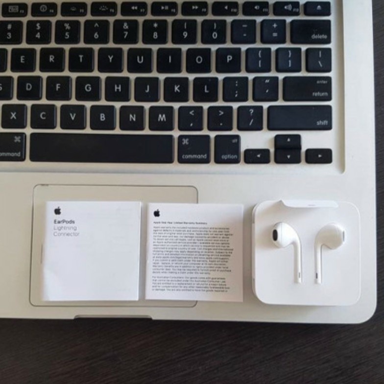 APPLE EARPODS WITH LIGHTING CONNECTOR TERMURAH