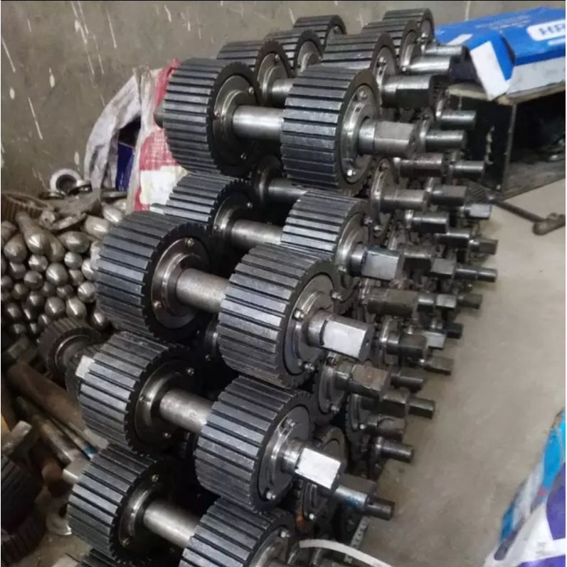 ROLLER ASSY MESIN CETAK PELET KL120 MPM120