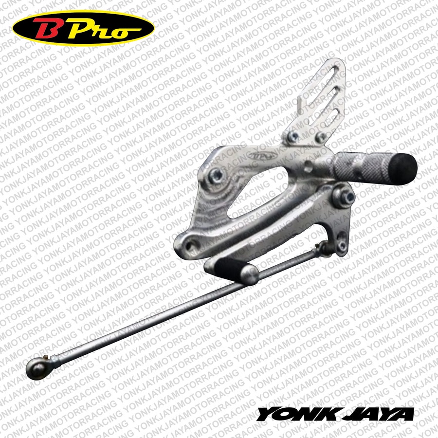 FOOTSTEP UNDERBONE BPRO R15 V3