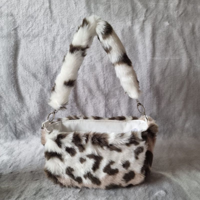 Tas Selempang Bulu Import Mini Kyra