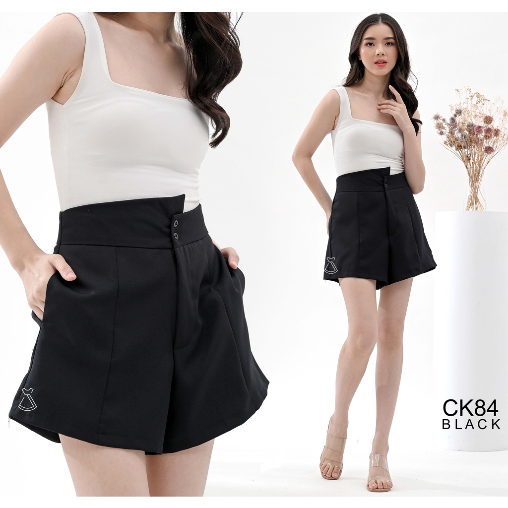 CK84 - Celana Wanita Shorts Basic Cotton Woven Stylish Fashionable