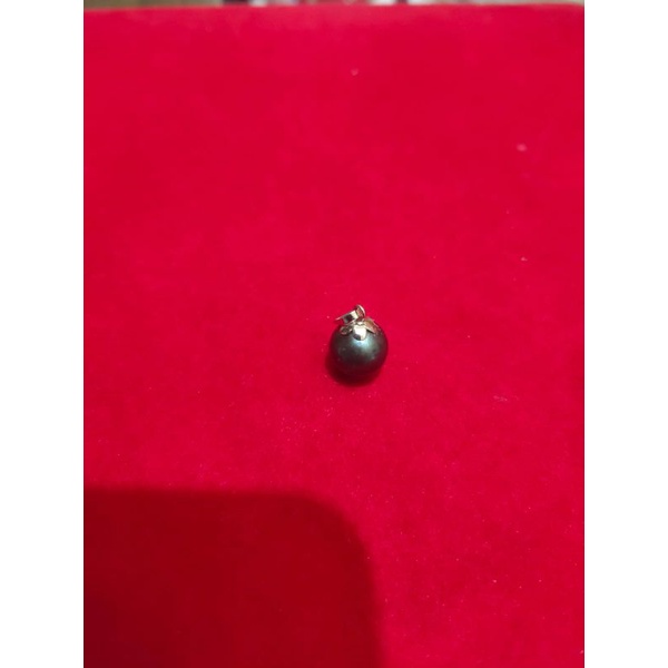 liontin emas simple dengan mutiara air laut grade AAA