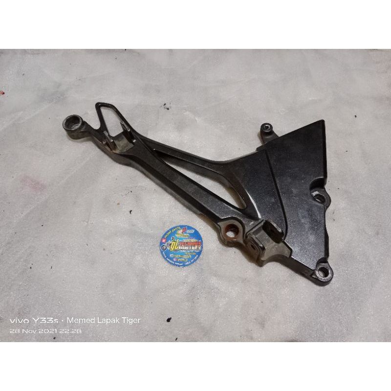 POSTEP KANAN TIGER REVO ORIGINAL