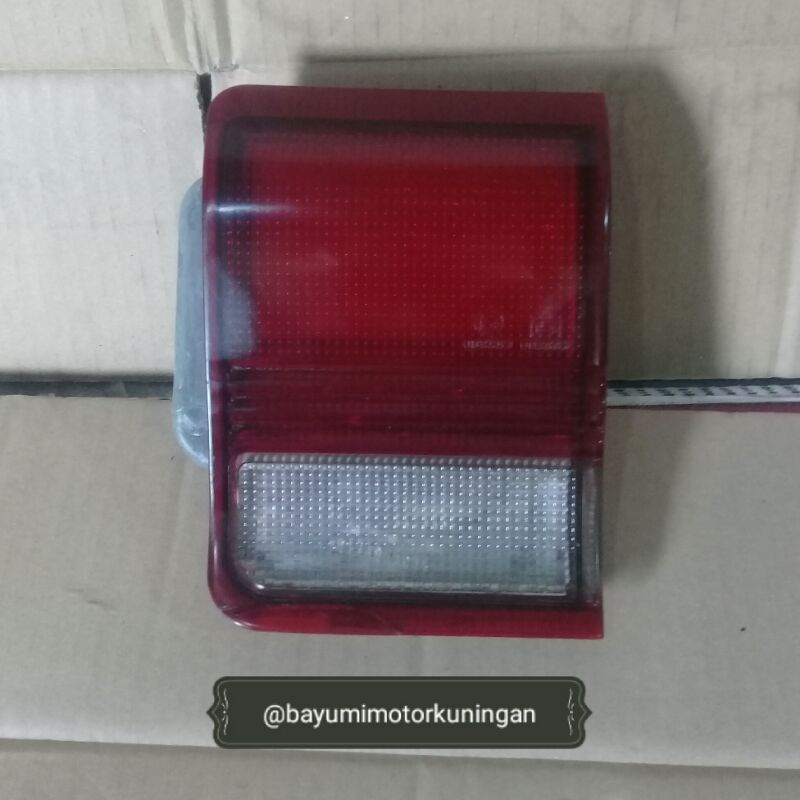 Stoplamp lampu reflektor bagasi mitsubishi eterna 1990 1991 KANAN ORIGINAL