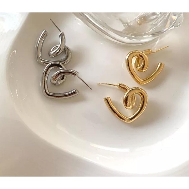 Anting korea terbaru bentuk love