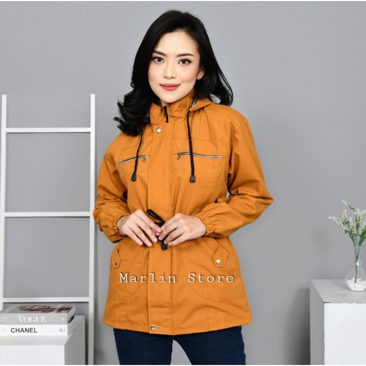 Jaket Parka Wanita Big Size Bagian Cindung Atau Topi Bisa Bolak Balik Ukuran M Sampai 4XL