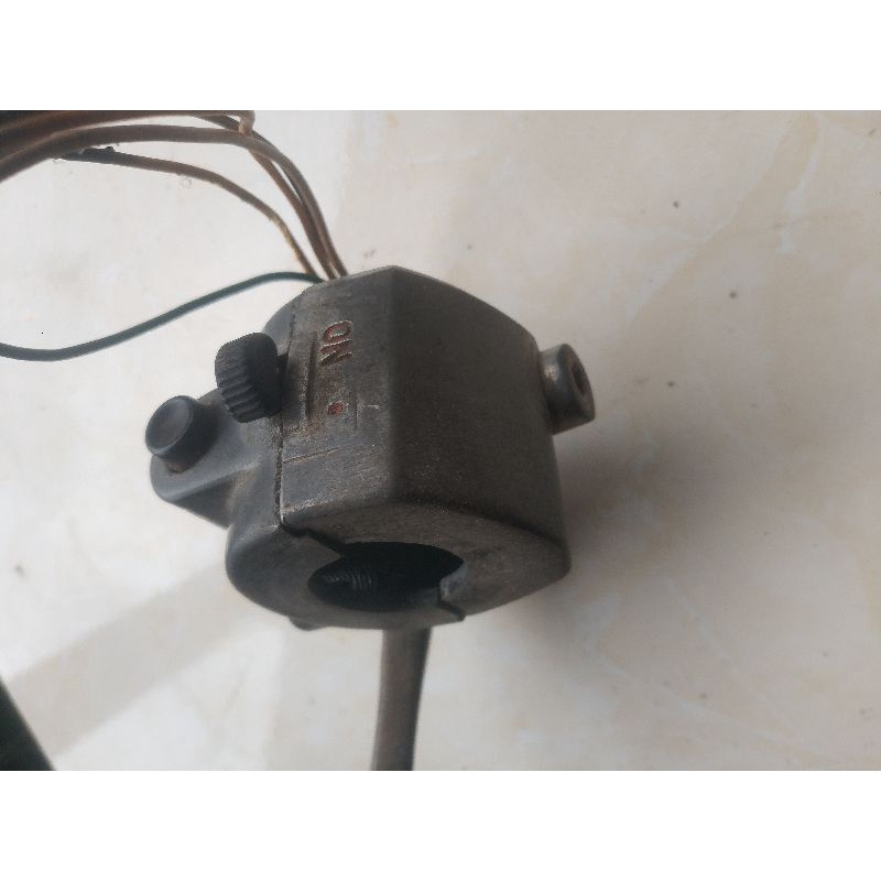 Holder Kanan Honda C700