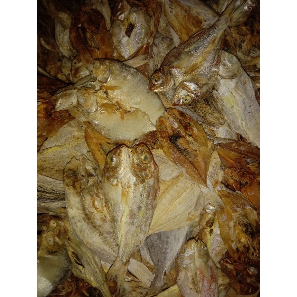 

IKAN ASIN GESEK KUNIR 500 GRAM