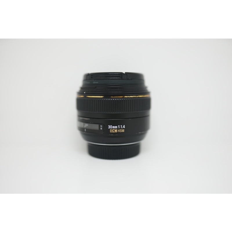 Lensa Fix Sigma 30mm F 1.4 AF For Nikon