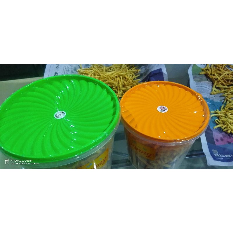 

sistik bawang daun jeruk 1kg kemasan toples 10L