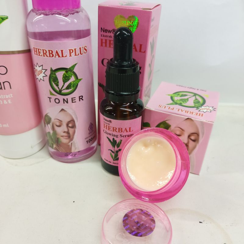 Paket Cream Herbal Plus 4in1 by - Cream Serum Toner Facial Foam