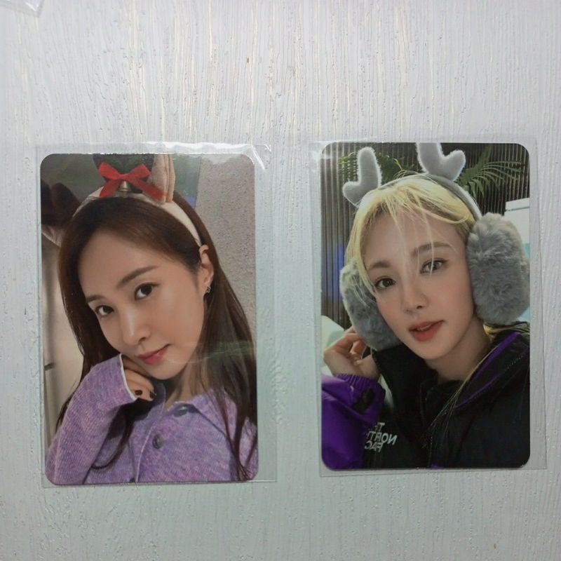 Girls Generation SNSD | pink Christmas photocard official hyoyeon (slight damage)