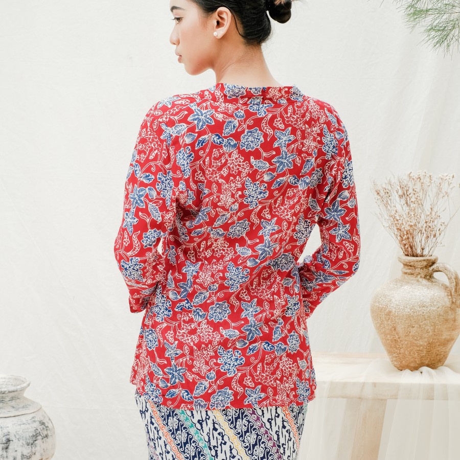 Kebaya Kutubaru Rosetta Lengan 7/8 Meradelima Katun Paris Merah