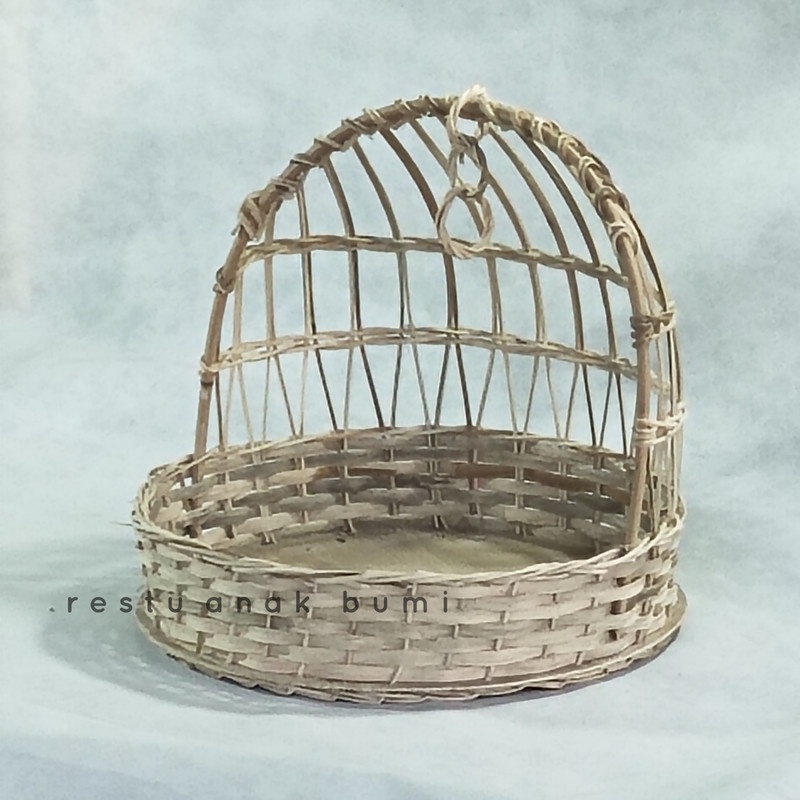 

(R026) Hampress Love Brid S 22cm/Hampers/Hantaran/Hadiah/Lamaran/Seserahan/Kado/Gift/Parcel Lebaran/Natal/Acara/Catering/Makanan/Minuman/Keranjang Buah/Souvenir/Wadah Serbaguna/Basket/Perabotan/Fruit Box/Sembako/Teh/Gula/Beras/Telur