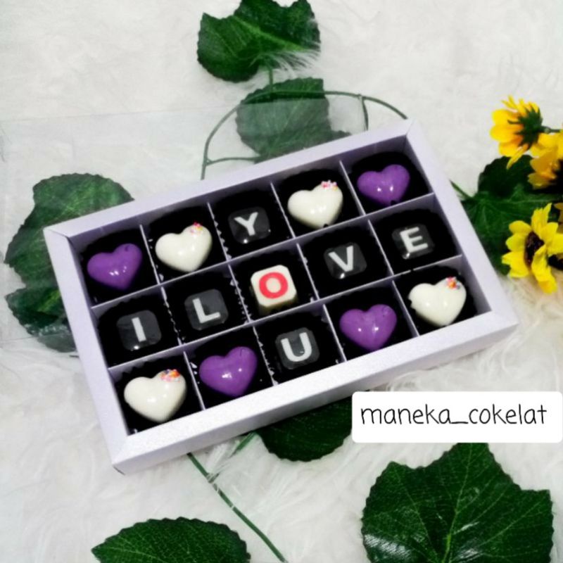 

Cokelat Gift Souvenir kado coklat puzzle Praline Huruf bebas request hadiah valentine day Ulang Tahun Birthday Wisuda Anniversary Hari Jadian pacar, sahabat, teman Natal Lebaran Tahun Baru